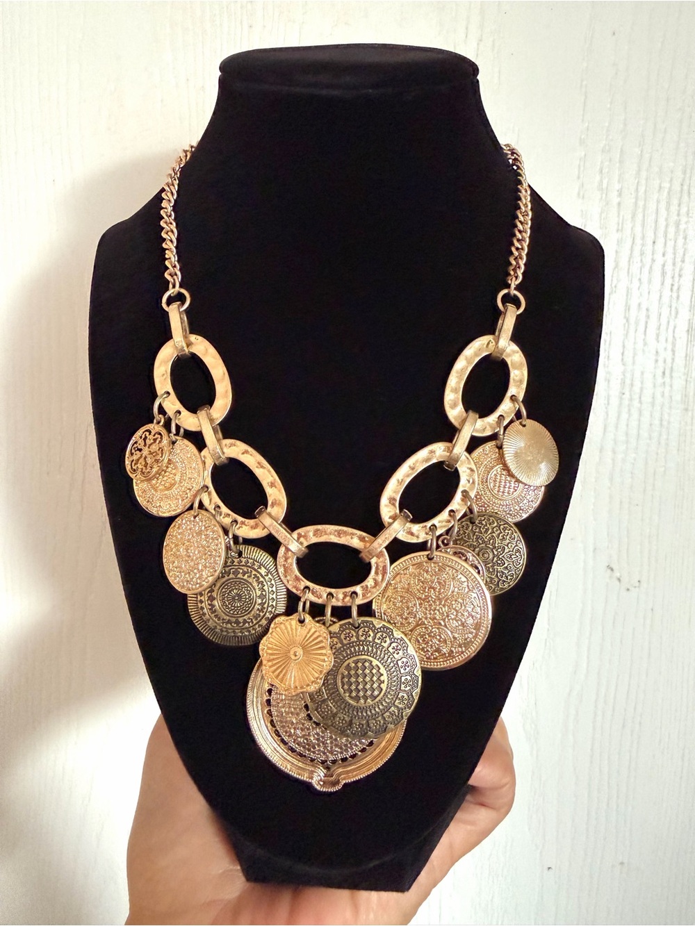Vintage Graziano gold tone statement necklace,